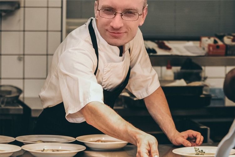 chef-andy.thumb.jpg.0756f49e40b423e85372d9644884e31e.jpg