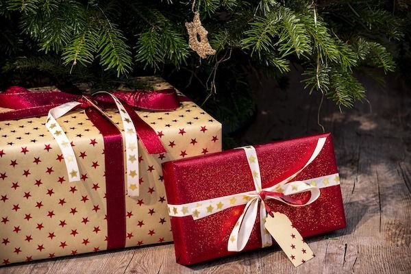 gifts-3835455_1920.jpg.48a4853f11423fd65df219c7cc1ff2c5.jpg